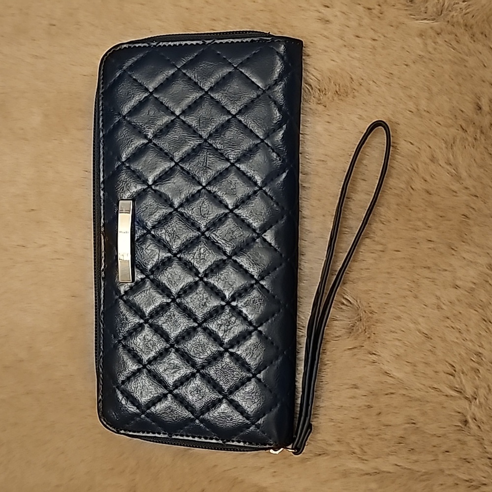 NWOT Blue Quilted Wristlet Wallet